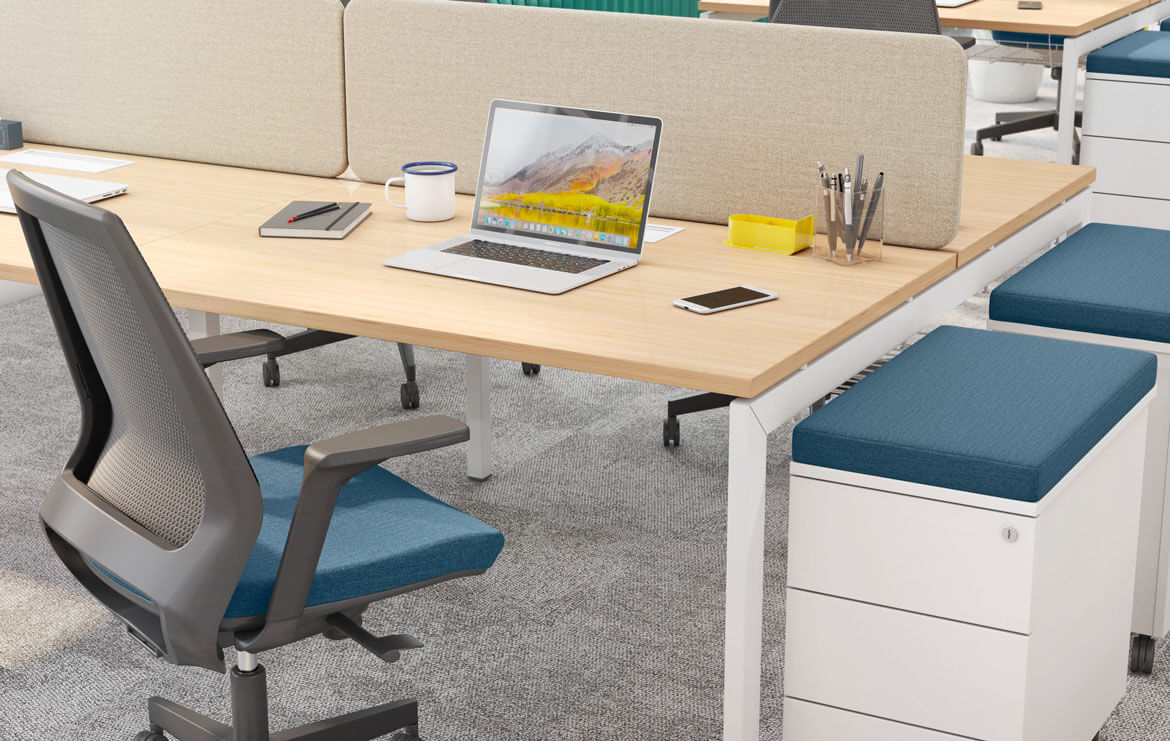 Bureau bench pratique pour aménager un open space en entreprise